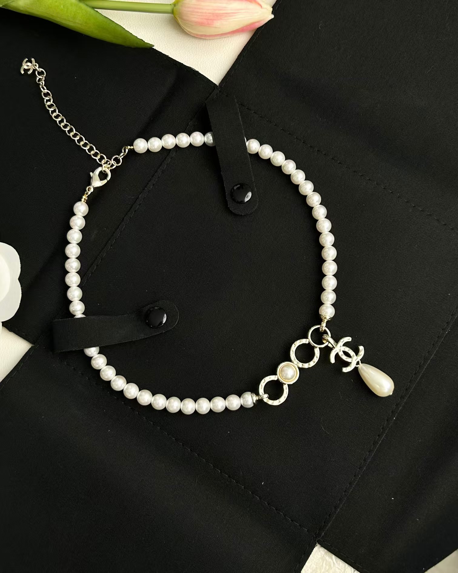 Replica Chanel Teardrop Pearl Pendant Pearl Necklace