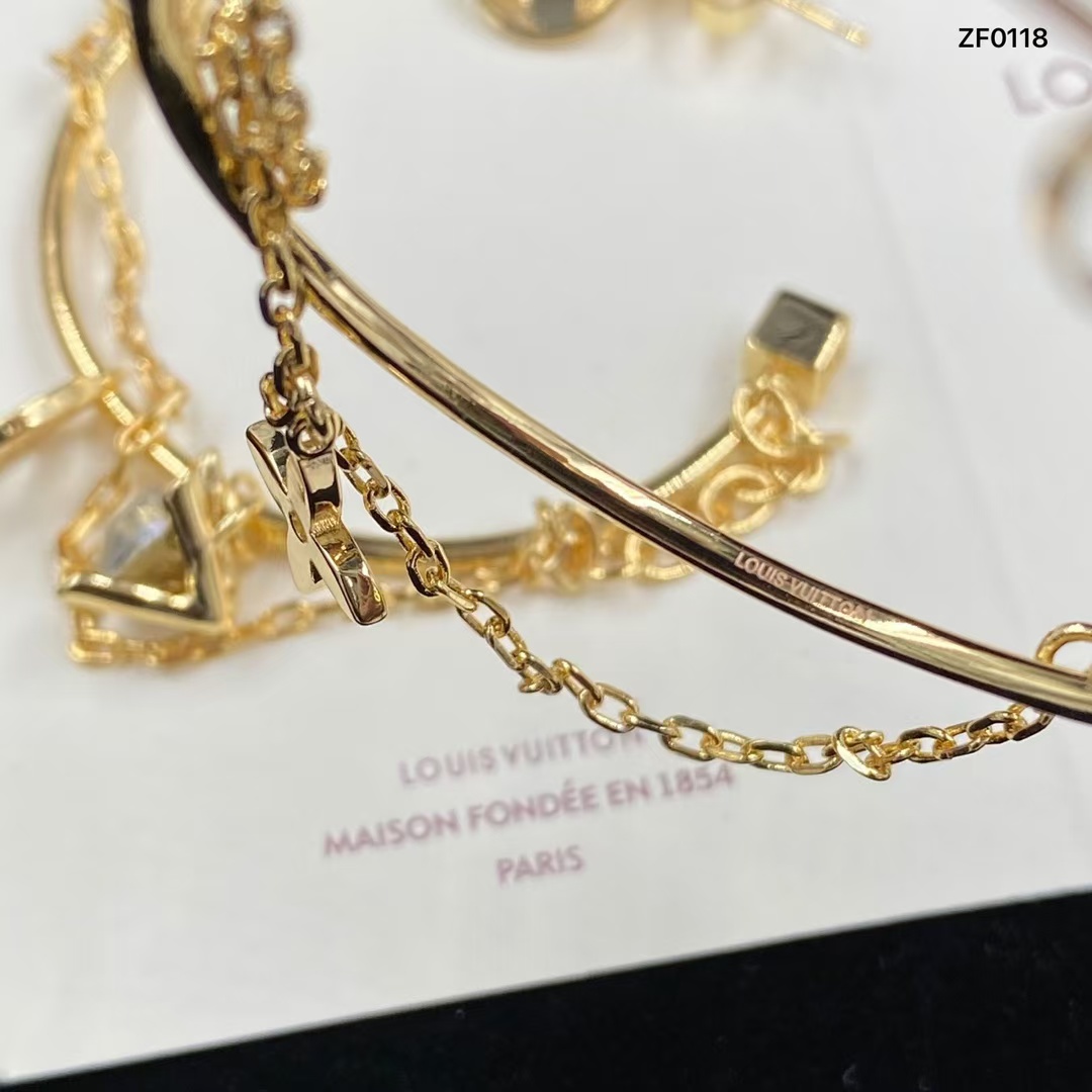 Replica Louis Vuitton Large C Hoop Earrings