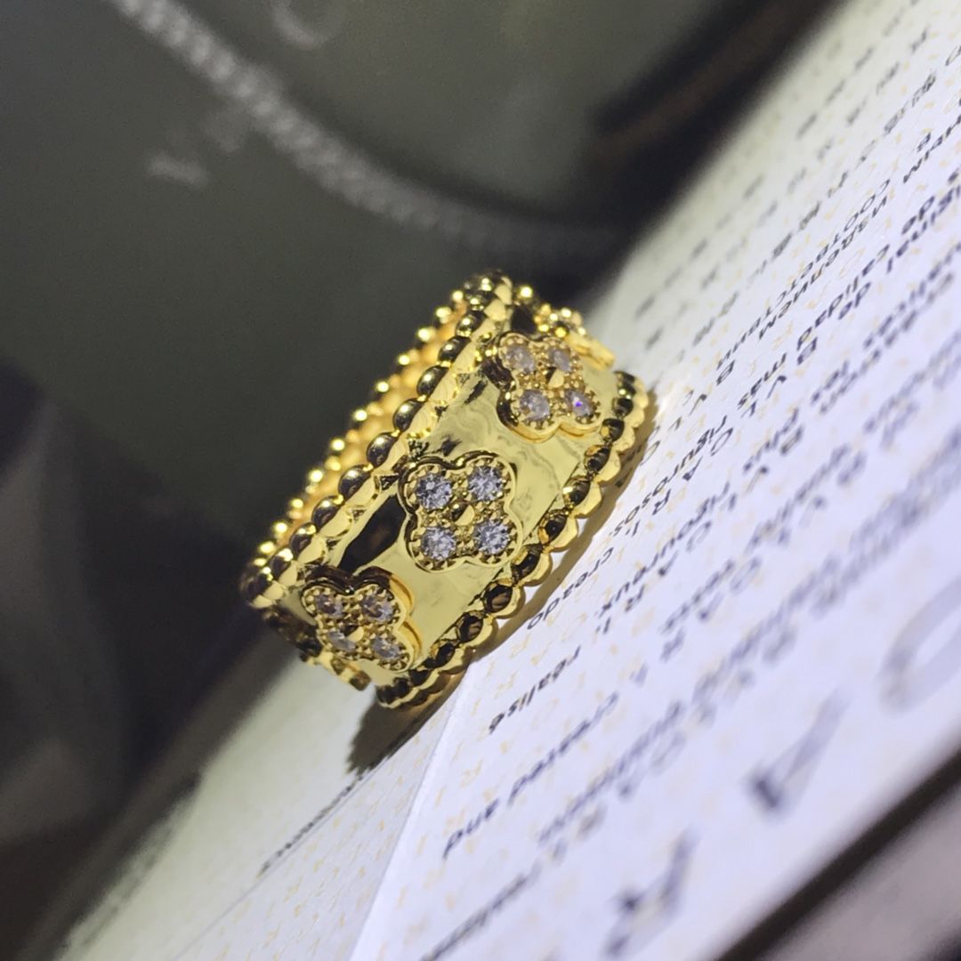 Replica Van Cleef & Arpels Wide Four Leaf Clover Ring