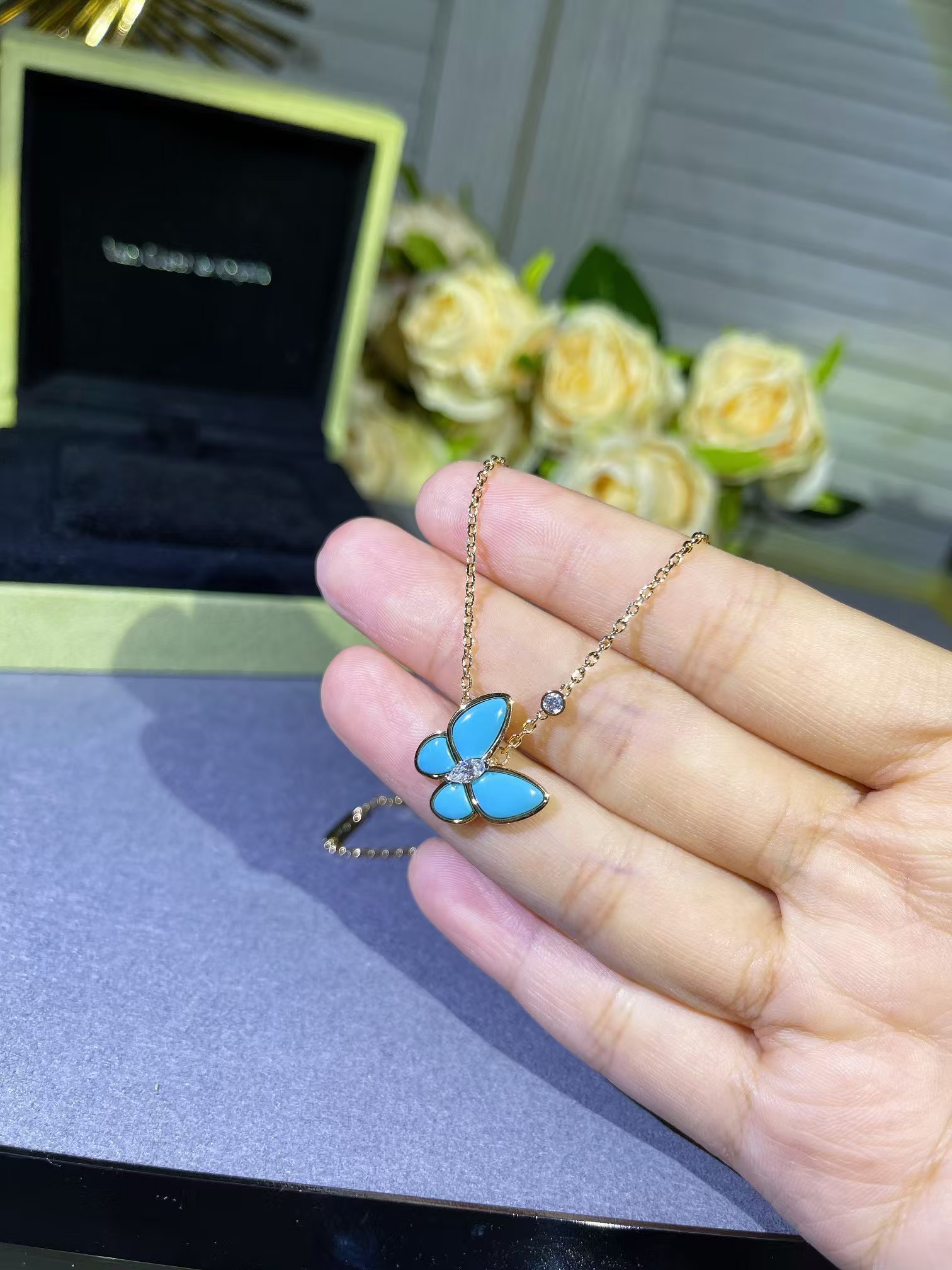 Replica Van Cleef & Arpels Two Butterfly Pendant Necklace