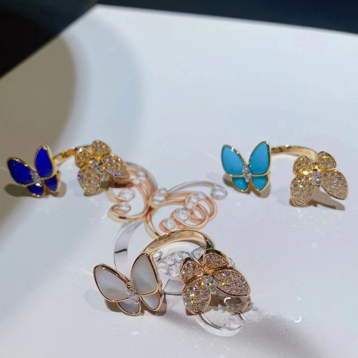 Replica Van Cleef & Arpels Two Butterfly Between Finger Ring