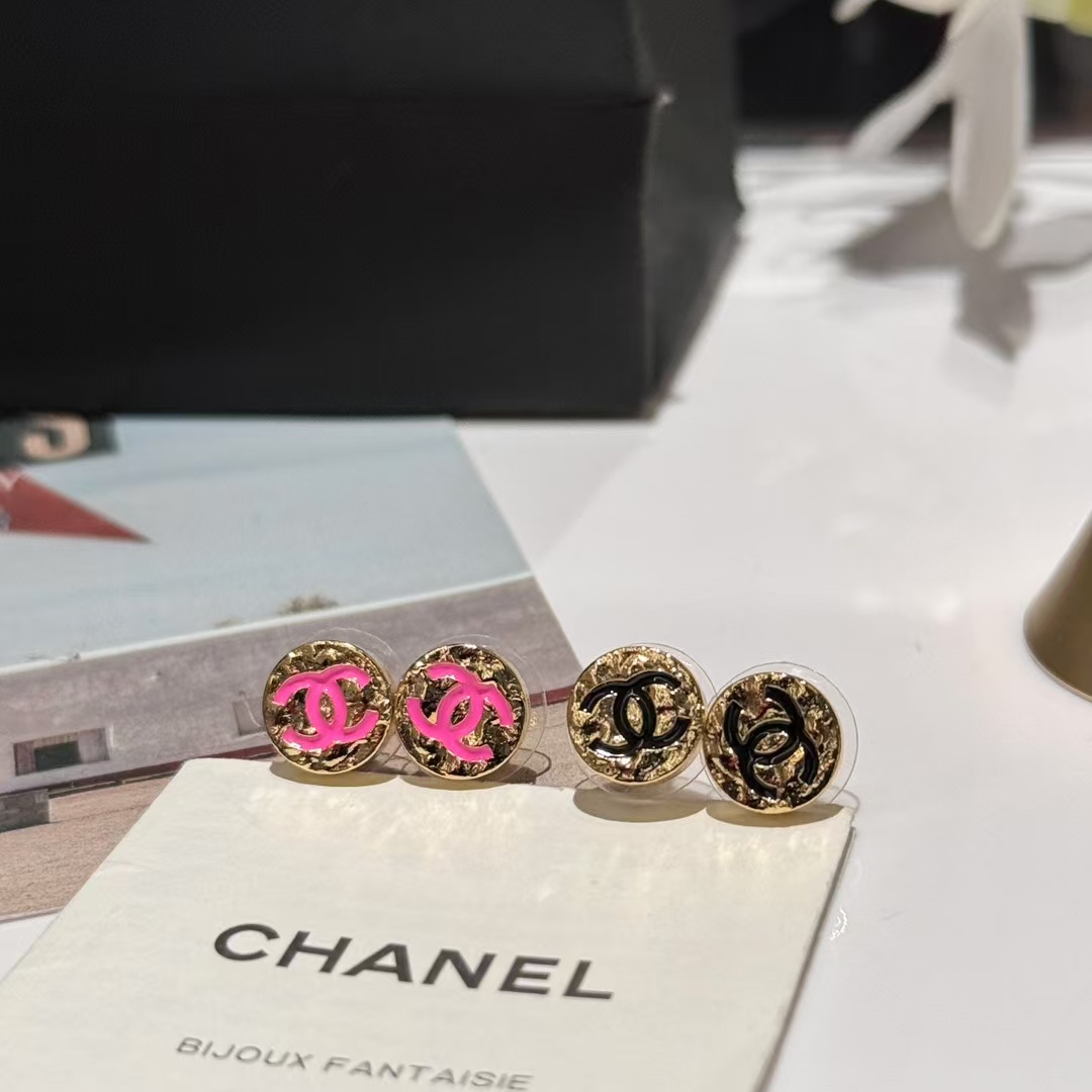 Replica Chanel Round Stud Earrings
