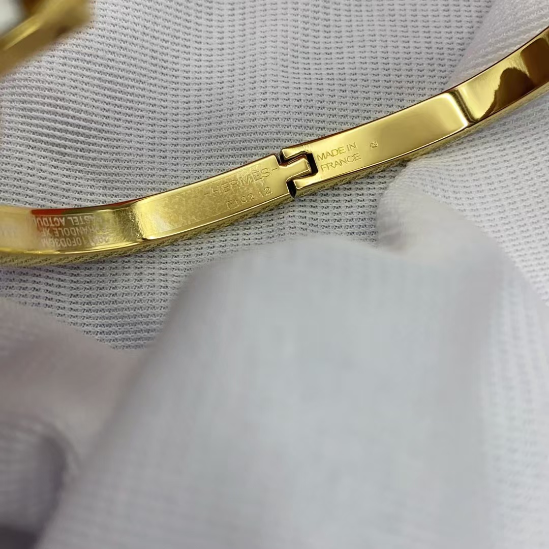 Replica Hermes H Pink Enamel Bracelet