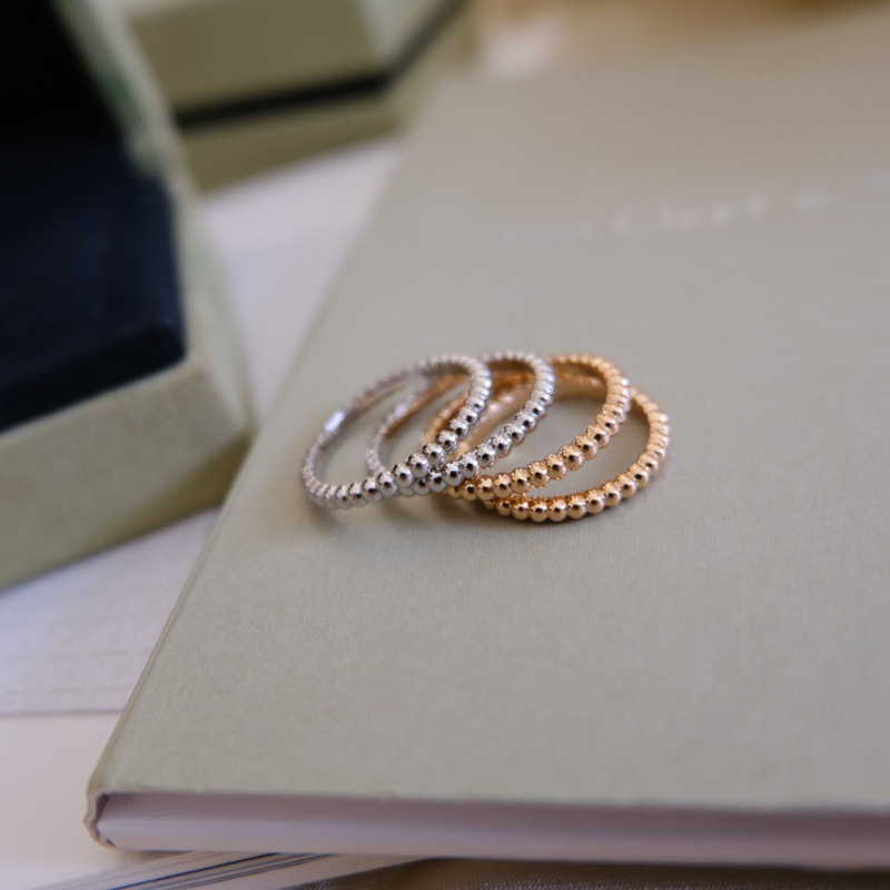 Replica Van Cleef & Arpels Minimalist Ring