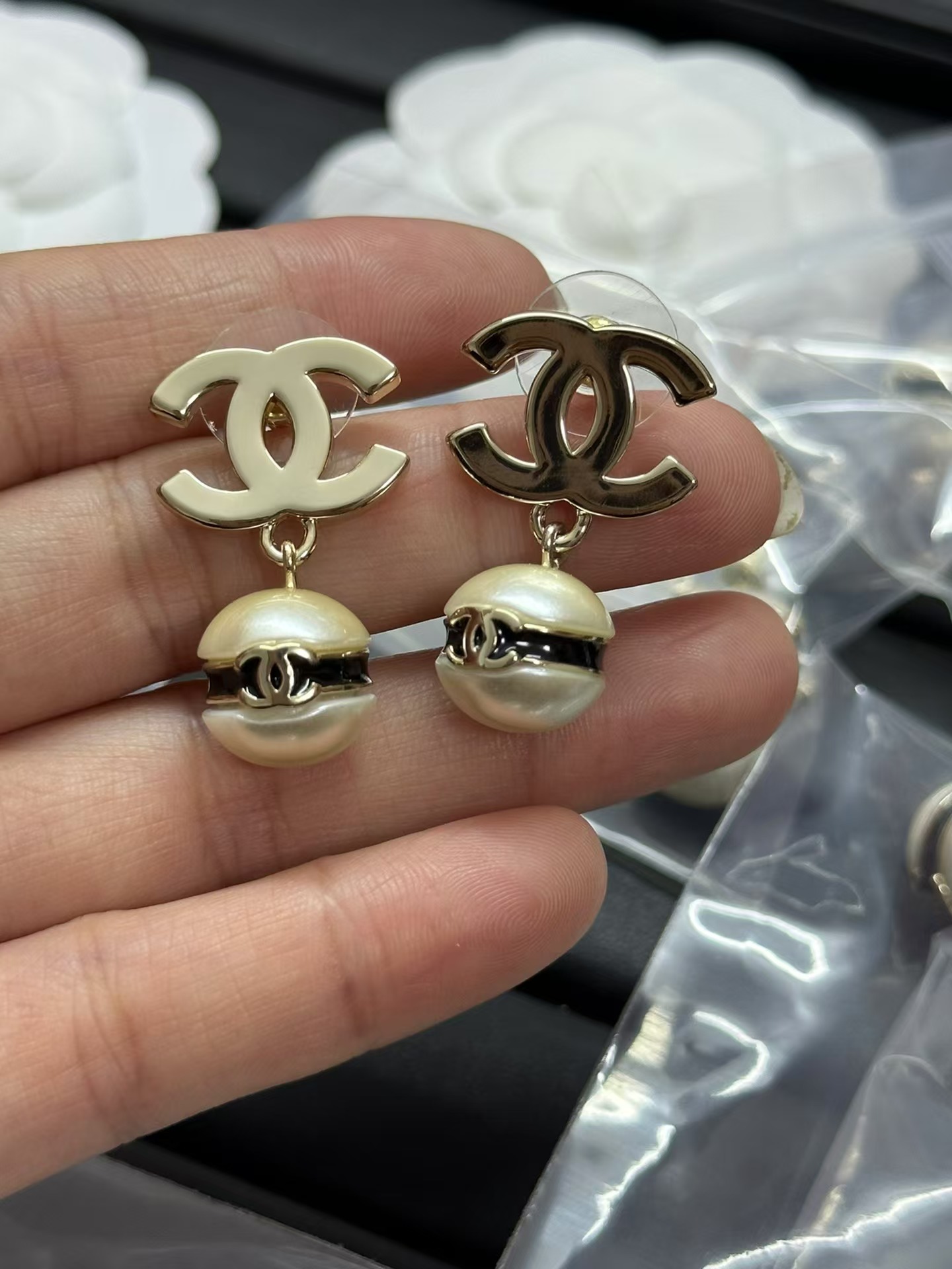 Replica Chanel Polish Double C with Pearl Dangle Earrings