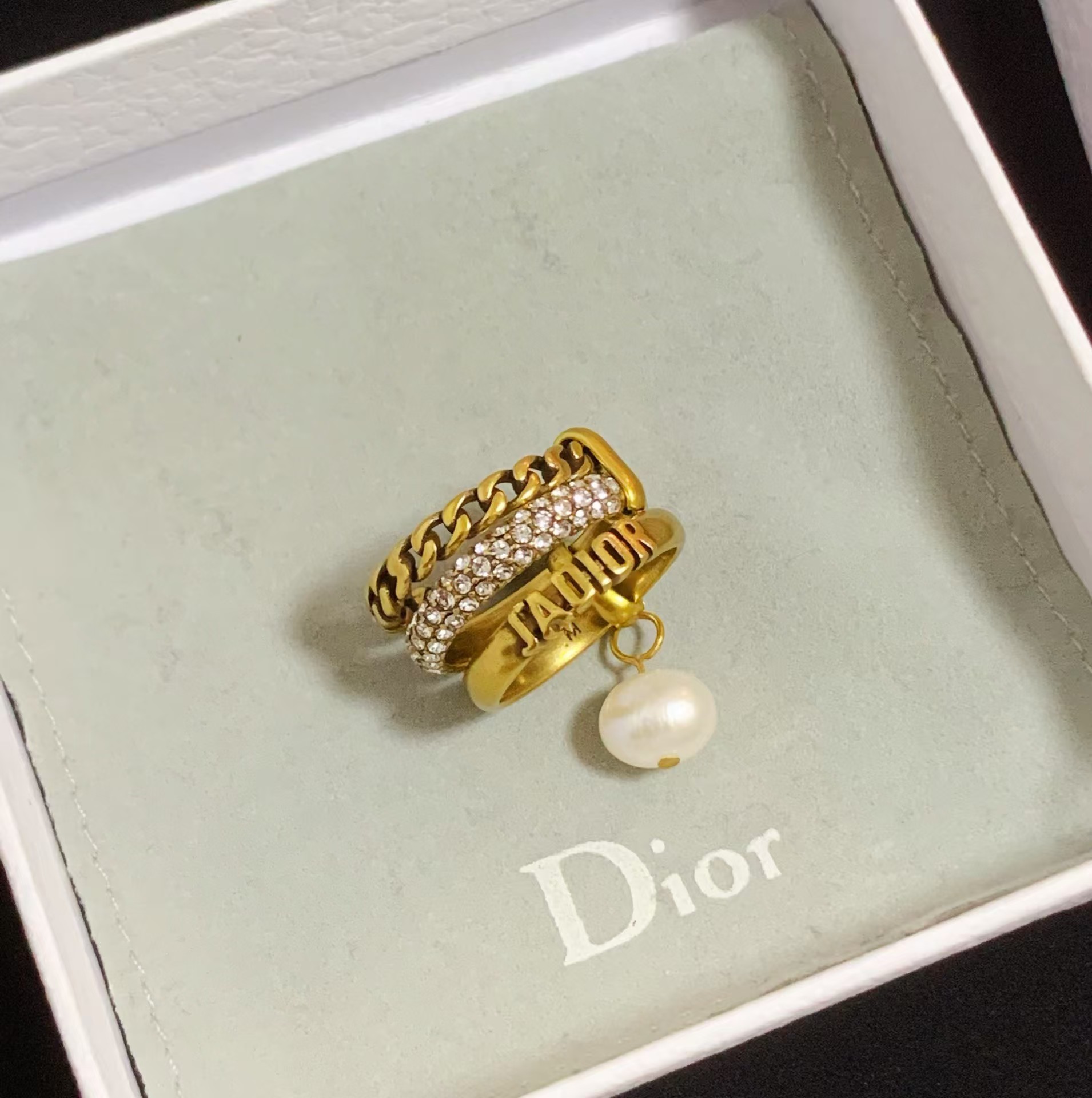 Replica JADIOR 3 Layers Pearl Dangle Ring