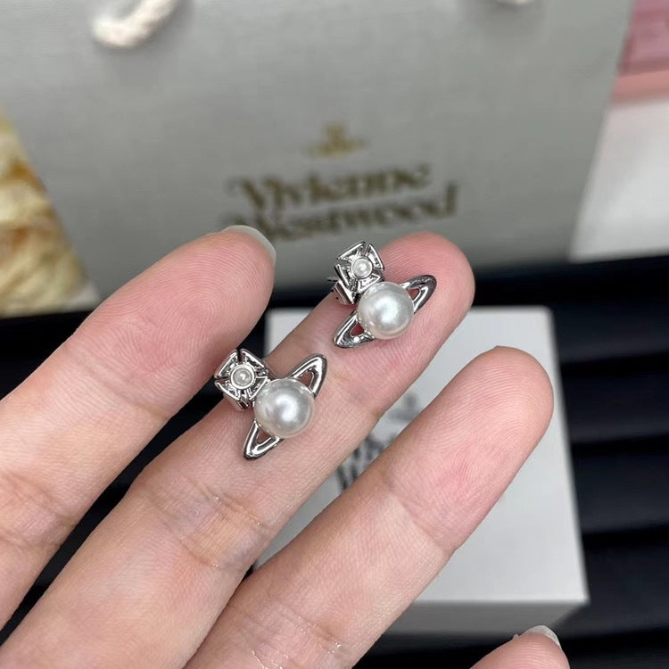 Replica Vivienne Westwood Pearl Stud Saturn Earrings