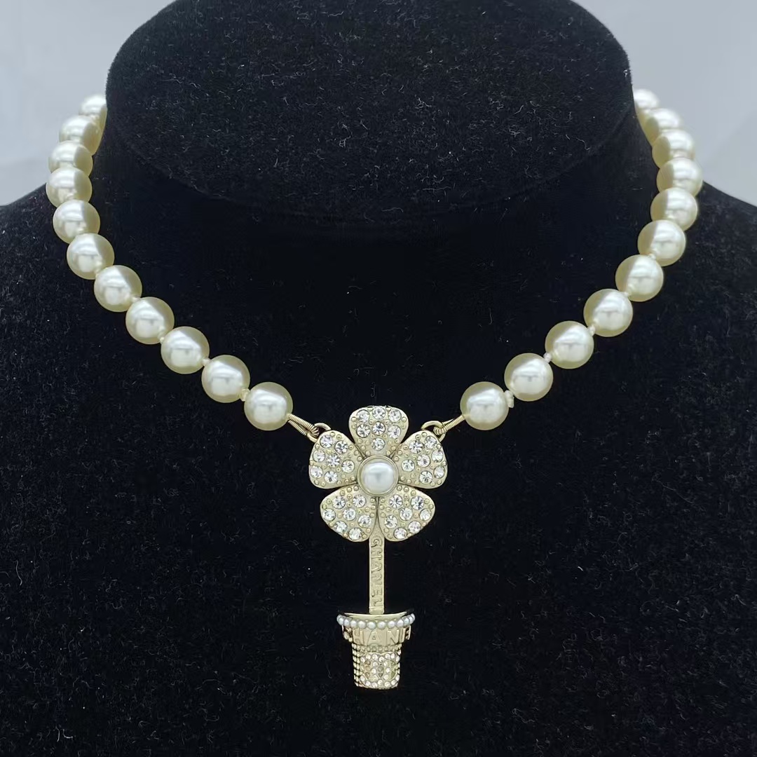 Replica Chanel Potted Plants Flower Pearl Necklace