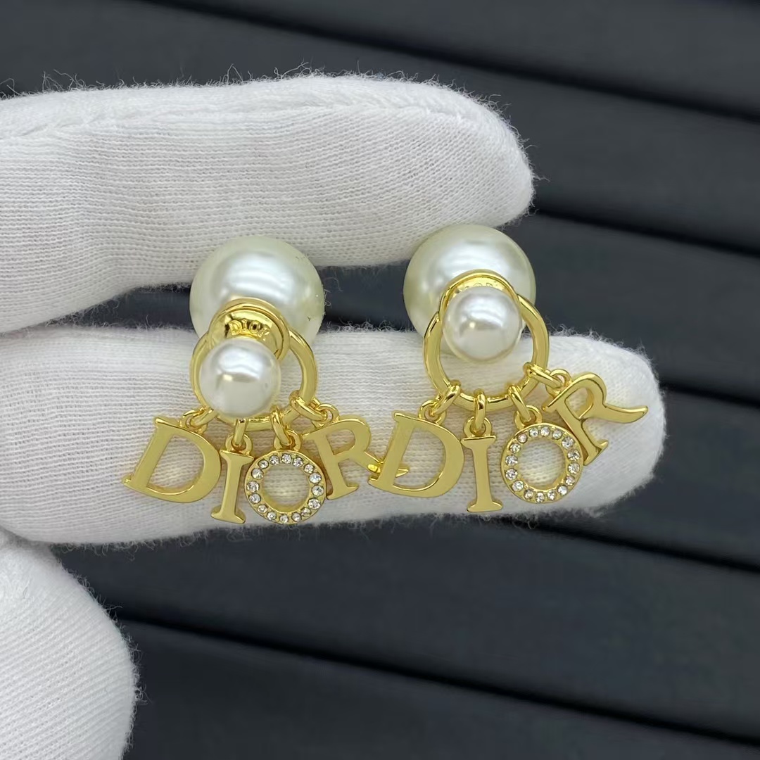 Replica Dior Letter Pearl Earrings