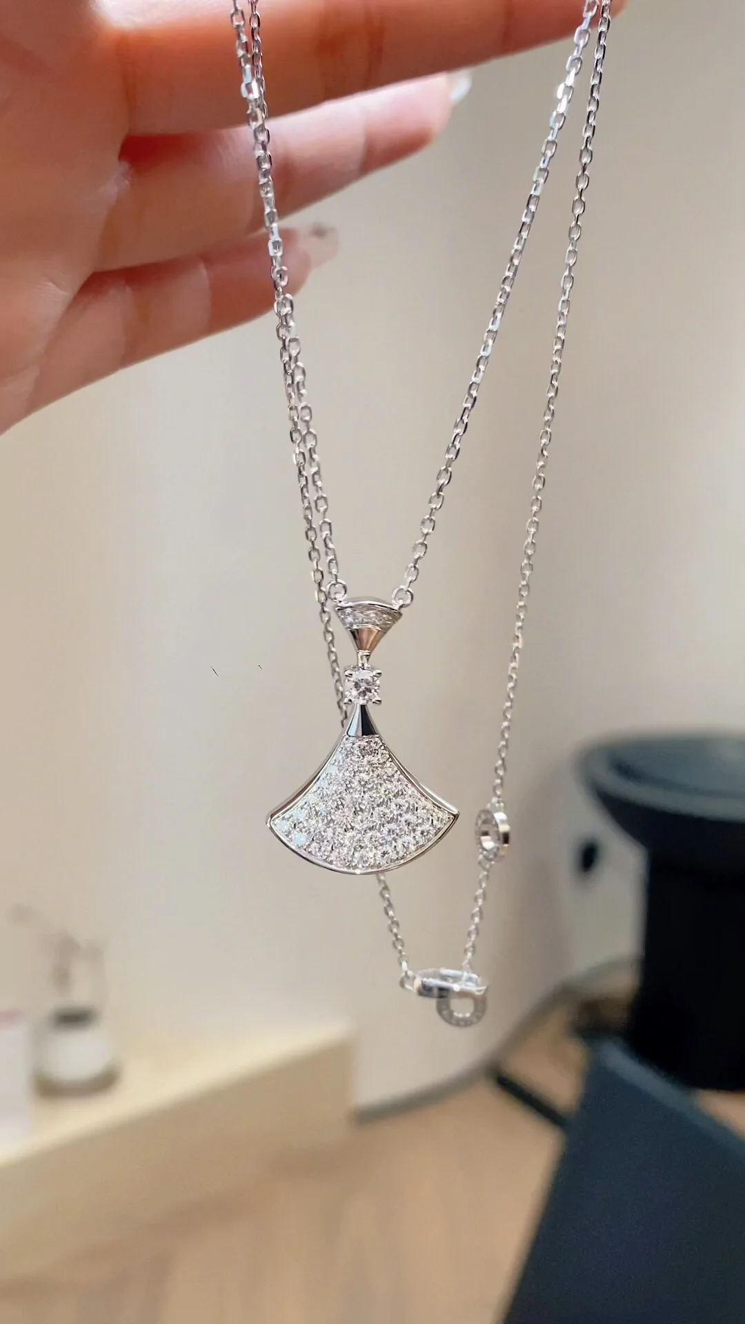 Replica Bvlgari Divas' Dream Necklace