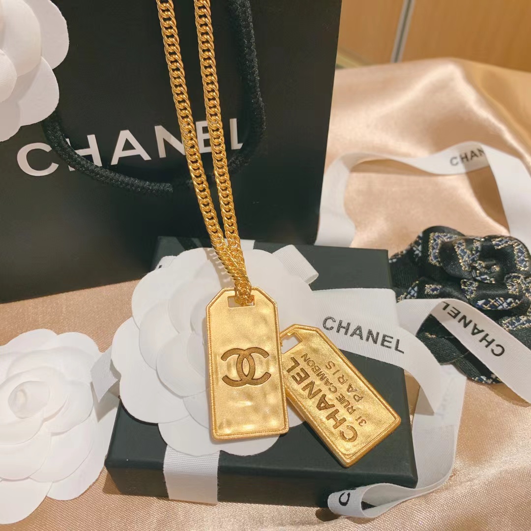 Replica Chanel Unisex Thick Cuban Chain Rectangle Tag Pendant Necklace