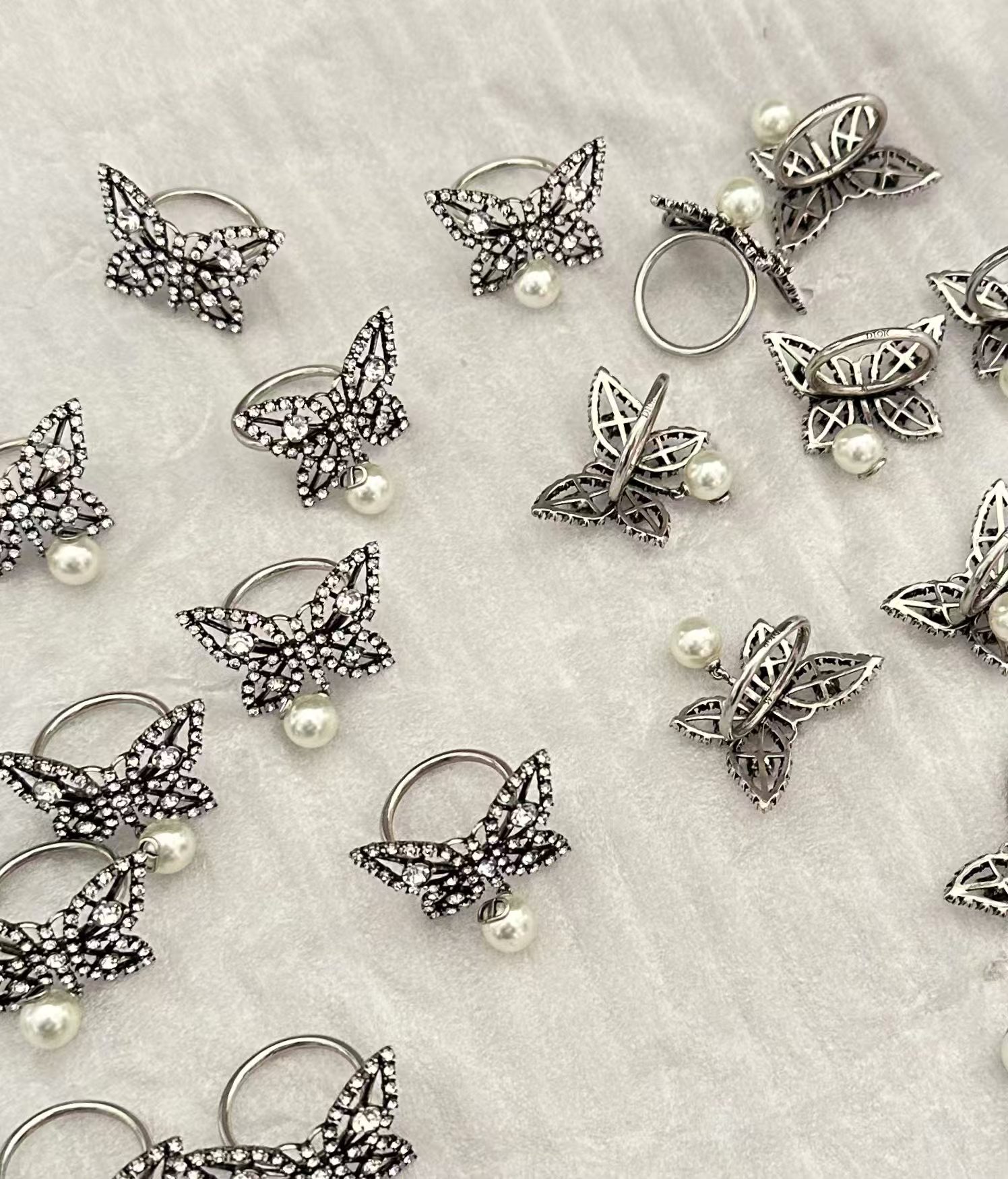 Replica Dior Butterfly Pearl Dangle Ring