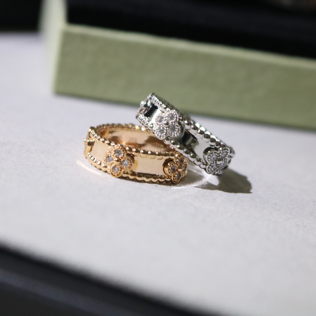 Replica Van Cleef & Arpels Narrow Four Leaf Clover Ring