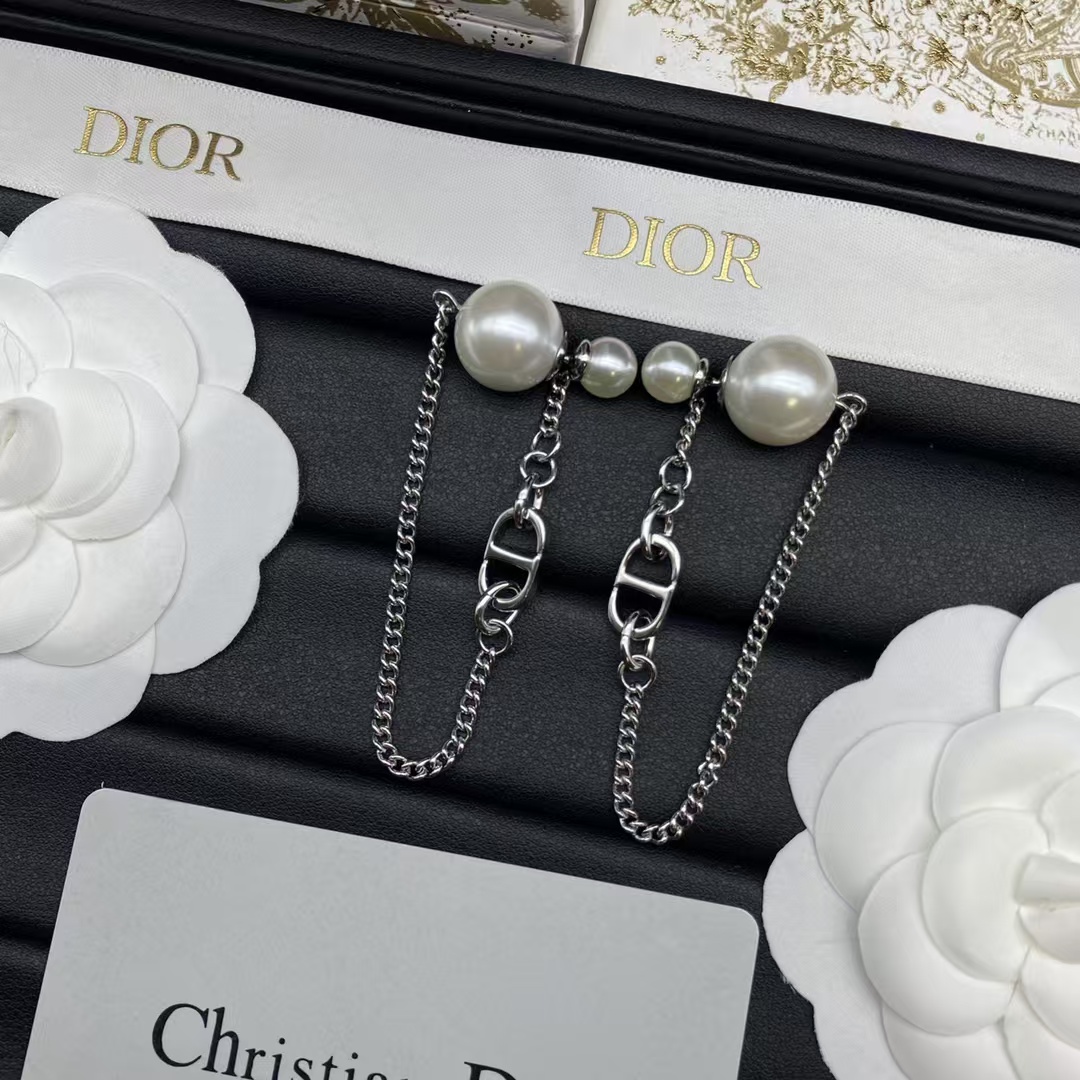 Replica Dior Chain Dangle Pearl Earrings