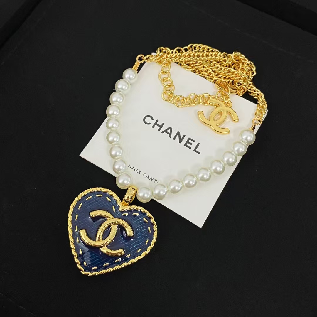 Replica Chanel Denim Heart Double C Pendant Pearl Necklace