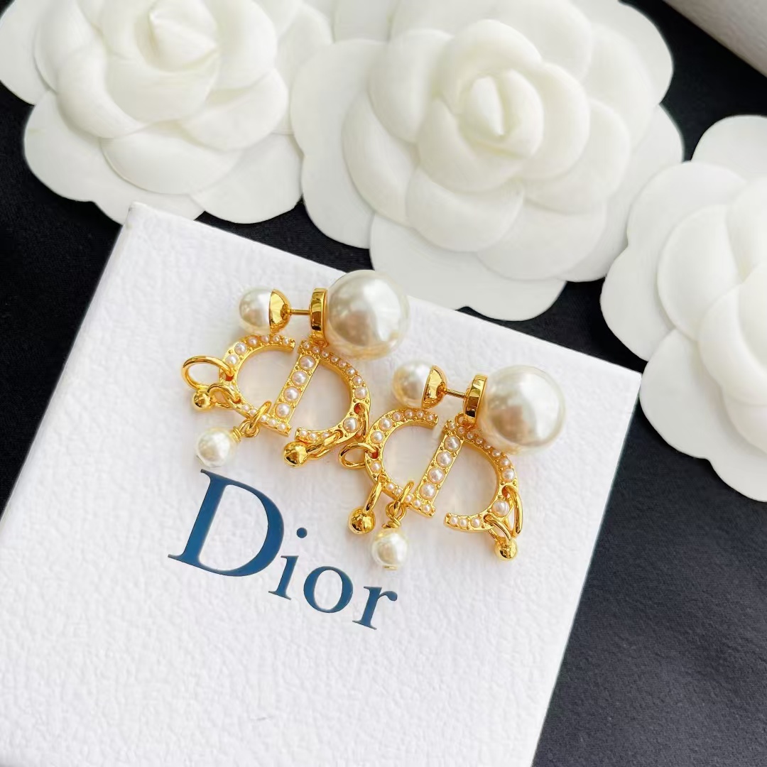 Replica Dior Baroque CD Paved Pearl Earrings