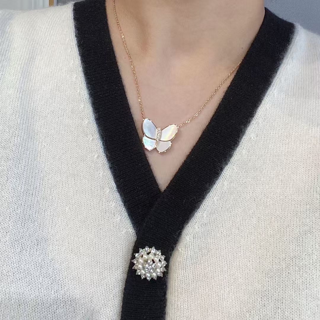 Replica Van Cleef & Arpels Butterfly Pendant Necklace