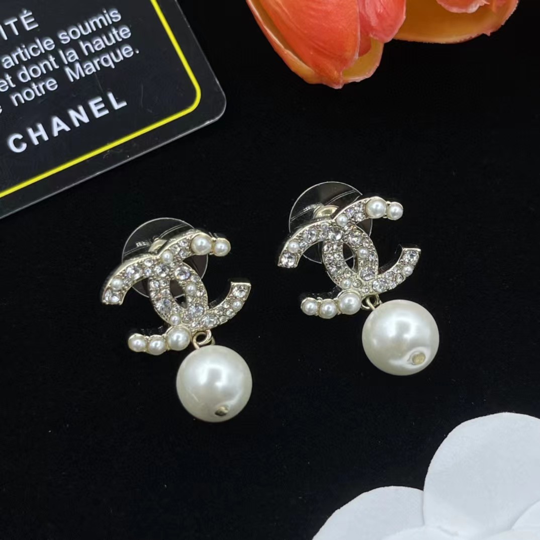 Replica Chanel Prom Pearl Dangle Earrings