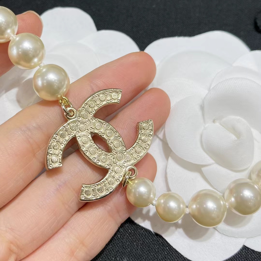 Replica Chanel Vibe Gradient Pearl Necklace