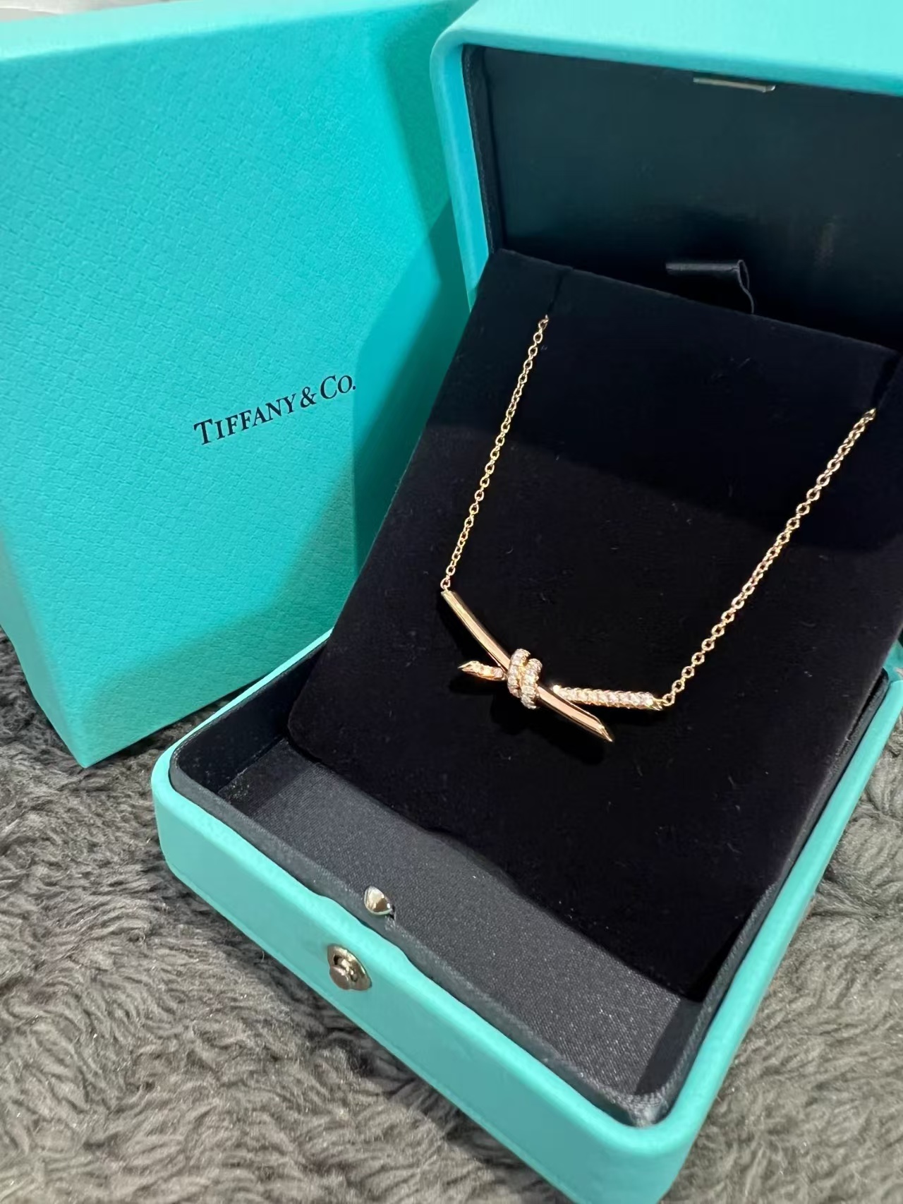 Replica Tiffany Knot Pendant Necklace