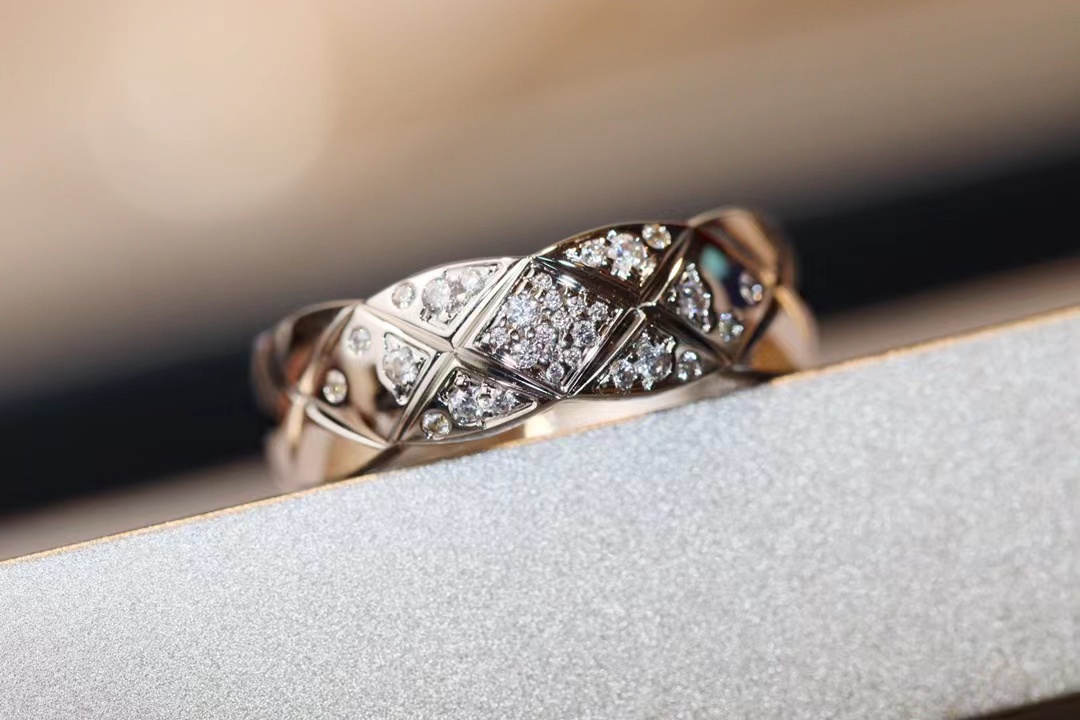 Replica Chanel Rose Silver Crush Ring