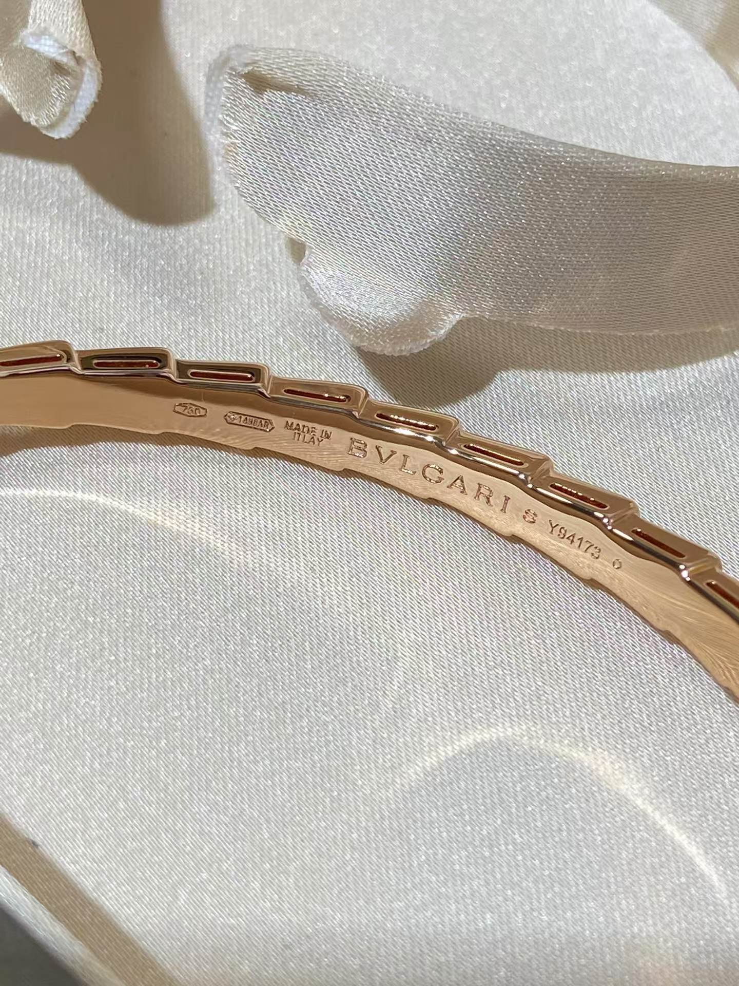 Replica Bvlgari Serpenti Viper Bracelet