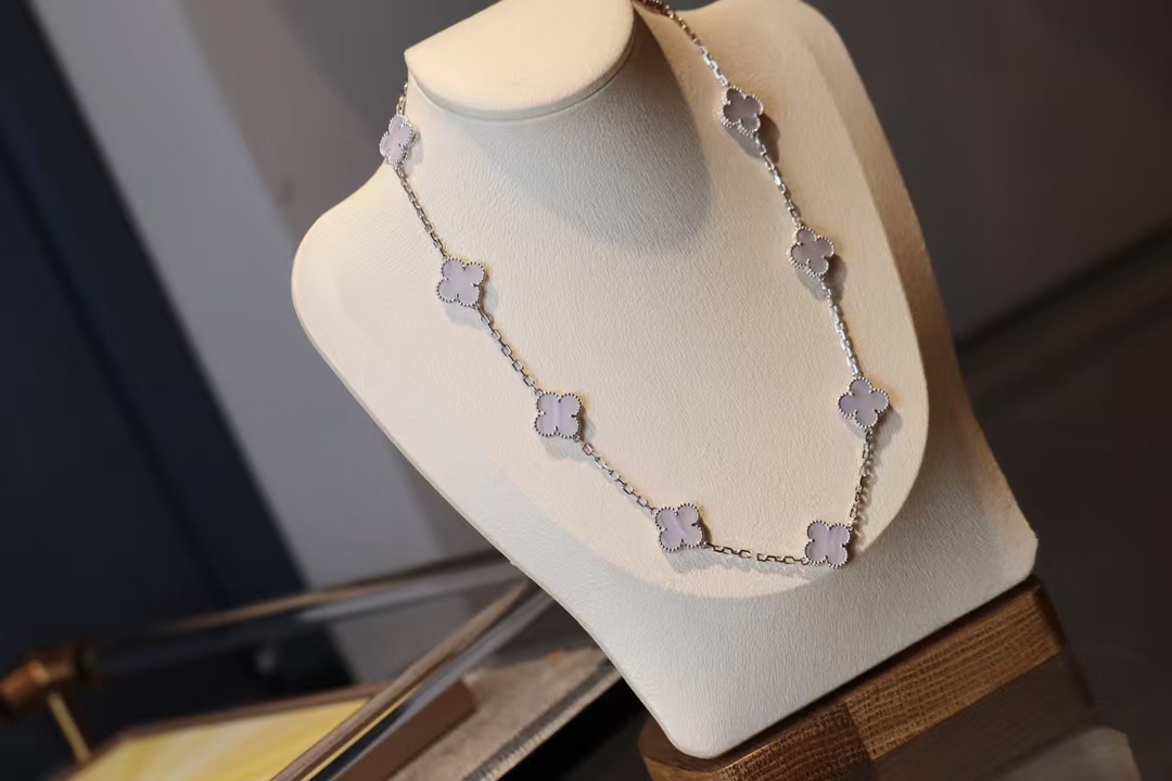 Replica Van Cleef & Arpels Vintage Alhambra Necklace, 10 Motifs