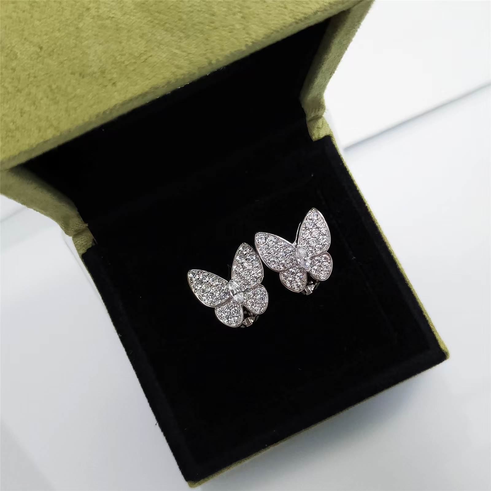 Replica Van Cleef & Arpels Two Butterfly Earrings