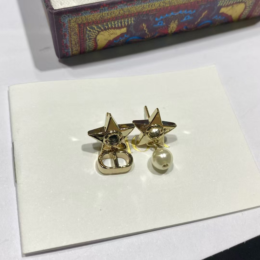 Replica Dior Asymmetric Star Earrings
