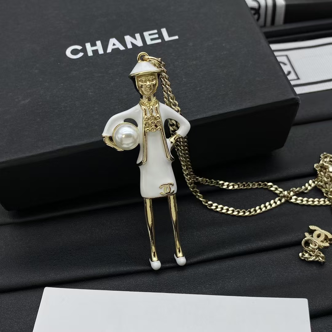 Replica Chanel Coco Mademoiselle Figurine Enamel Gold Tone Necklace