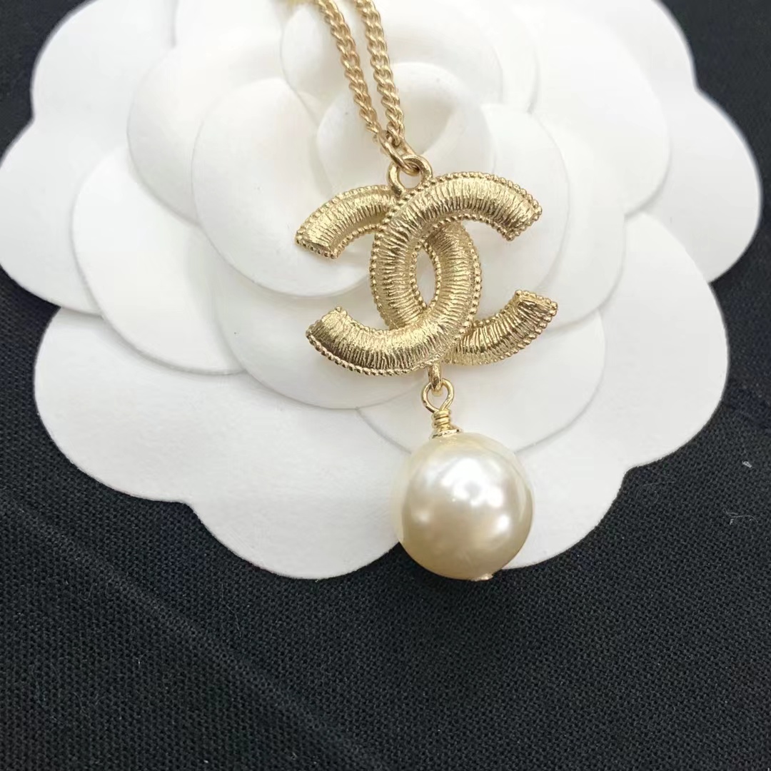 Replica Chanel Sweater Double C Pearl Dangle Necklace