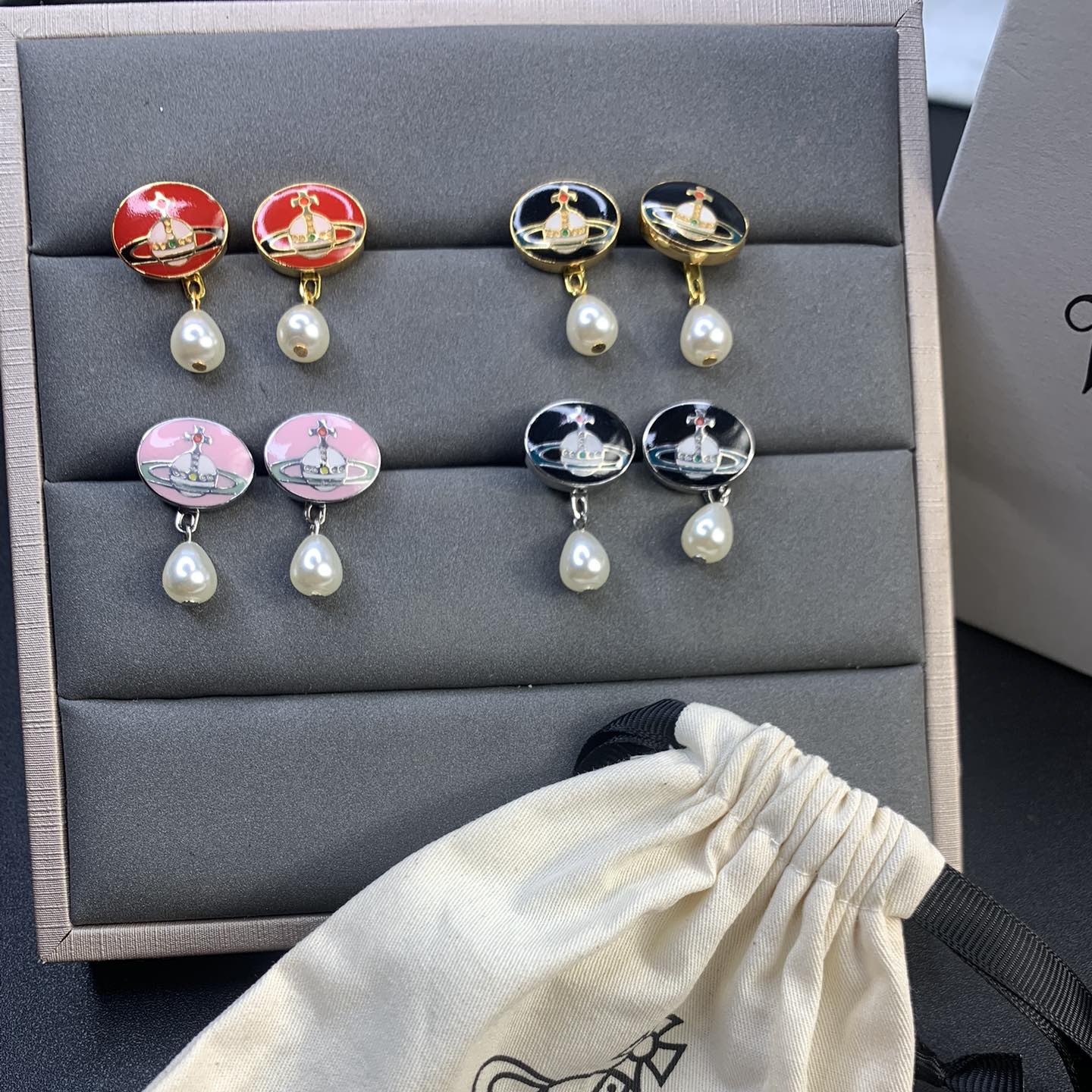 Replica Vivienne Westwood Enamel Detachable Teardrop Pearl Earrings