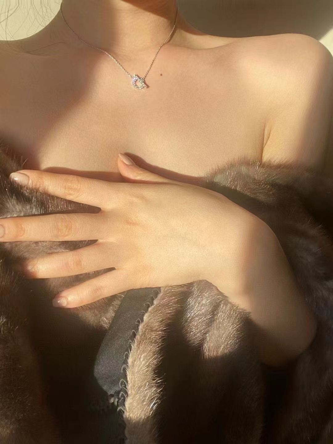Replica Hermes Q Pendant Necklace