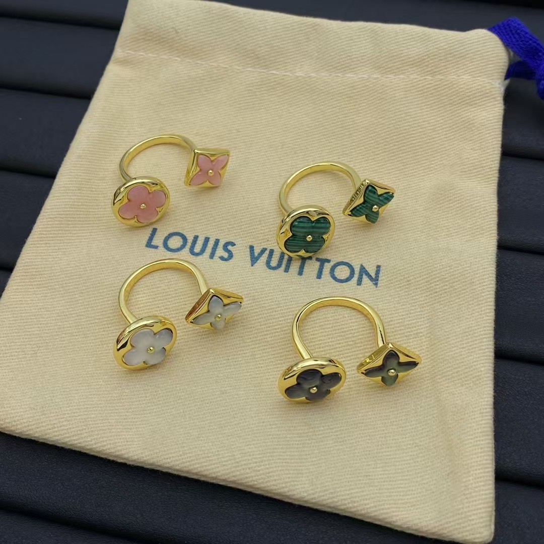Replica Louis Vuitton Classic Ring