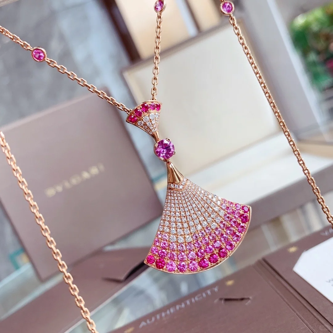 Replica Bvlgari Divas' Dream Necklace