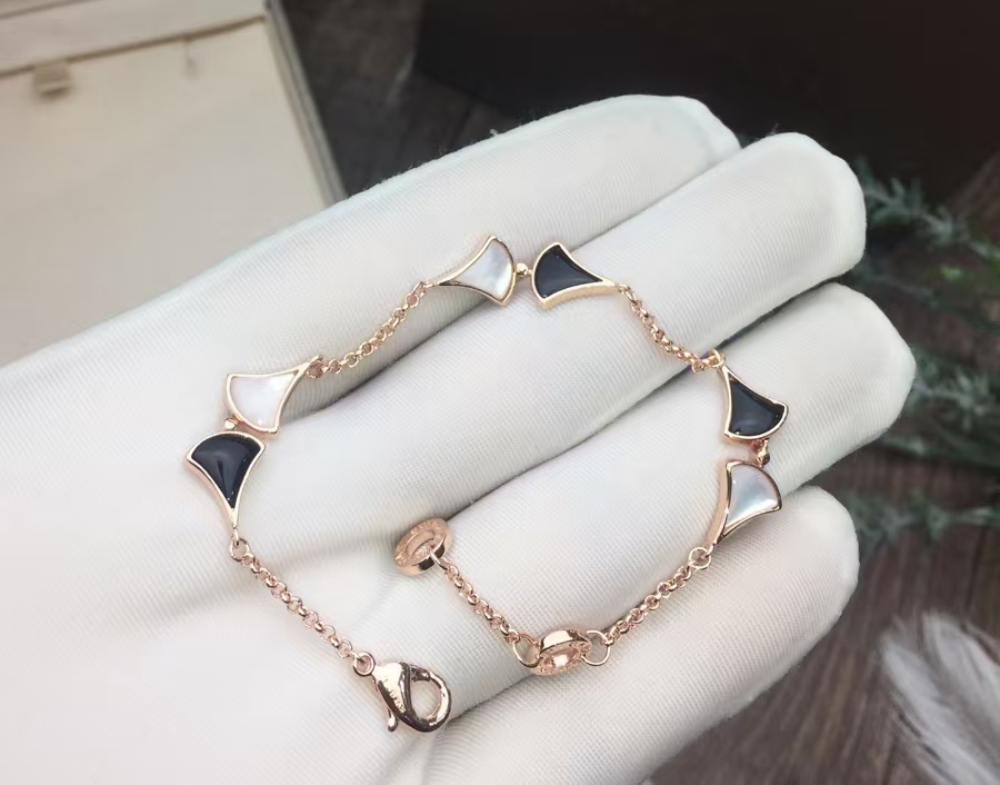 Replica Bvlgari Divas’ Dream Bracelet