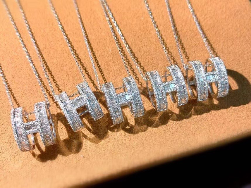 Replica Hermes Diamond Paved H Pendant Necklace