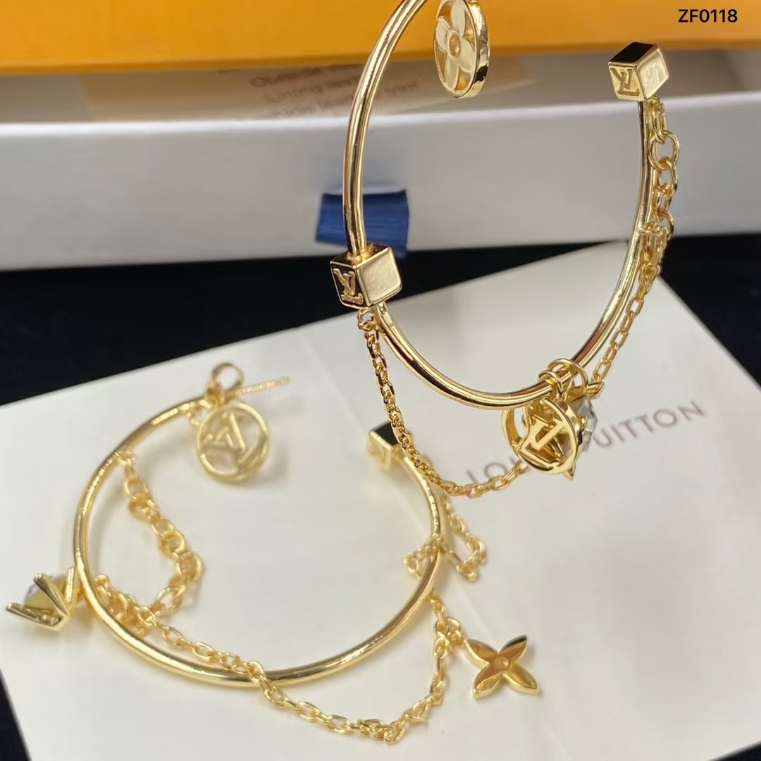 Replica Louis Vuitton Large C Hoop Earrings