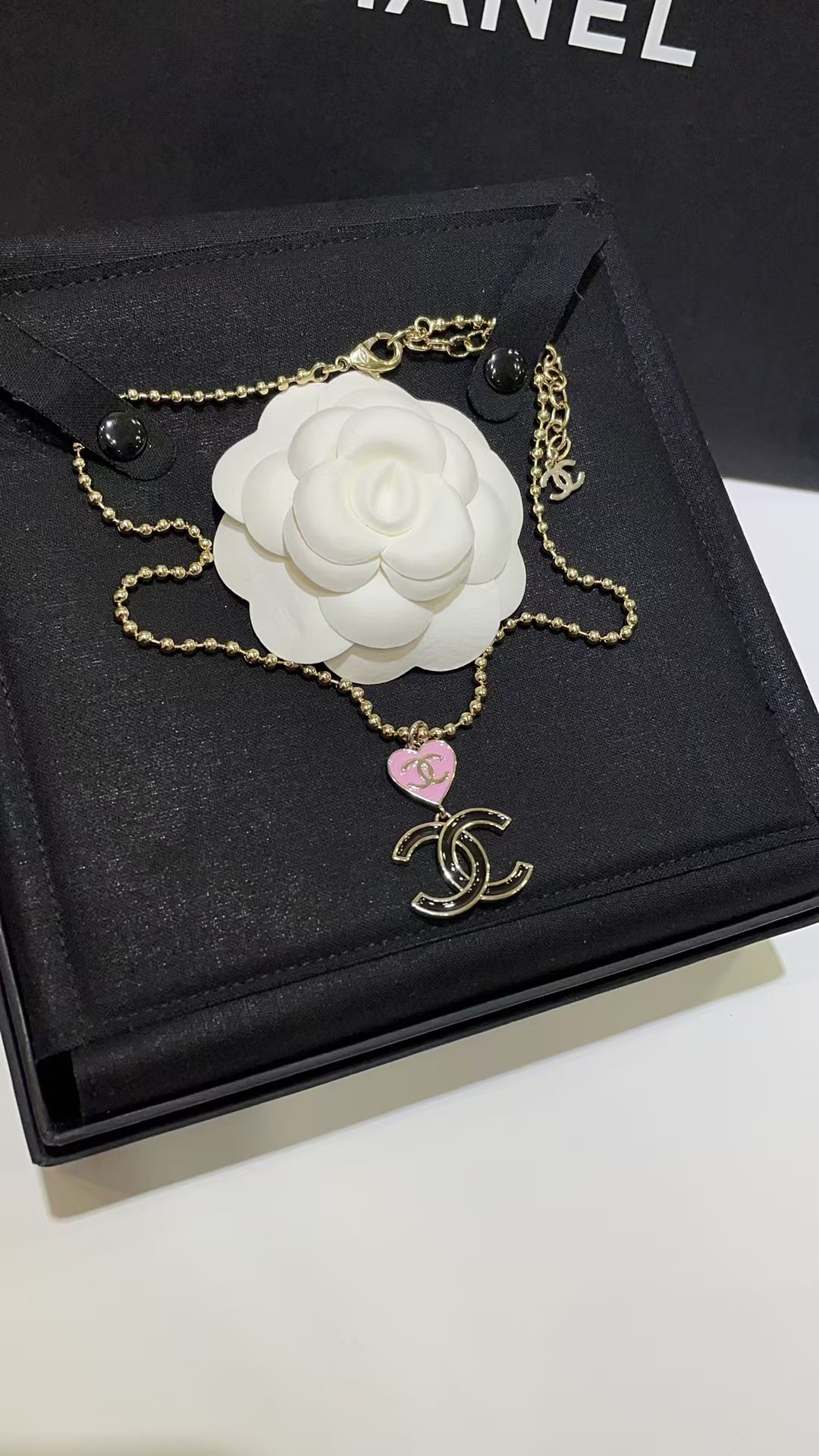 Replica Chanel Diamond Pearl Paved Double C Pendant Pearl Necklace