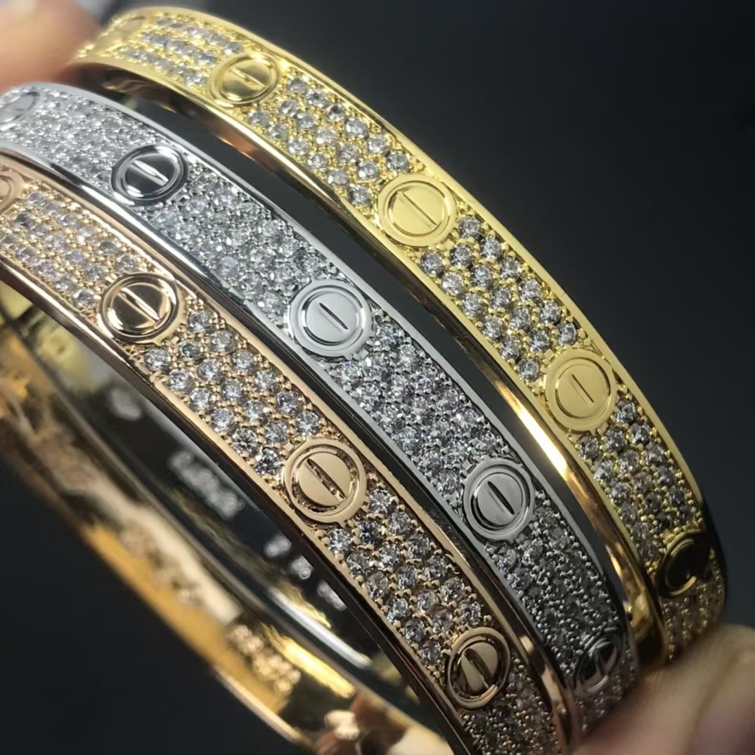 Replica Cartier LOVE Bracelet