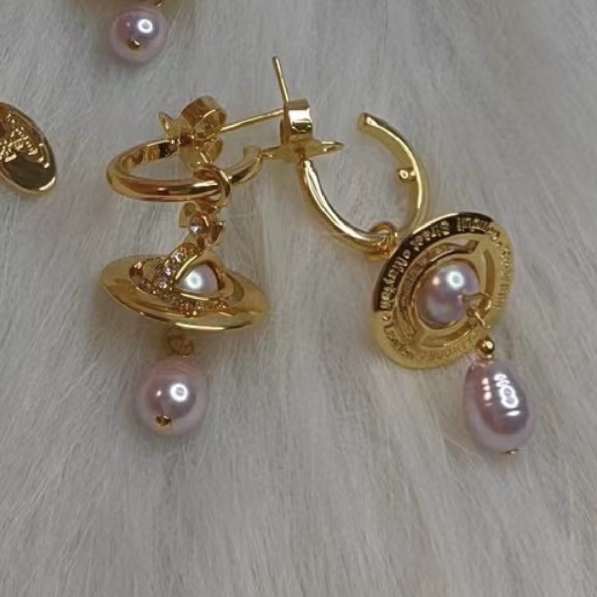 Replica Vivienne Westwood Light Purple Baroque Pearl Earrings