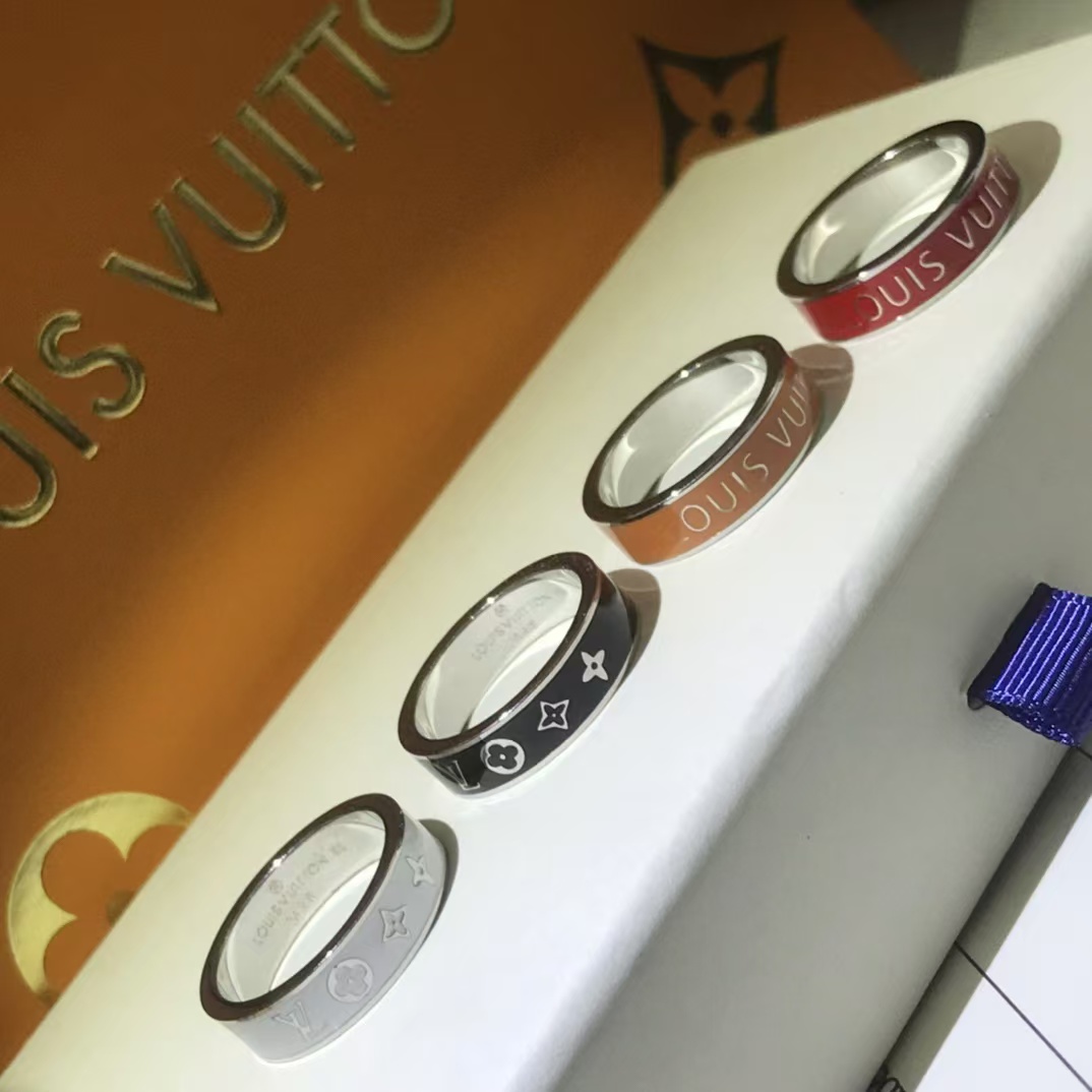 Replica Louis Vuitton Enamel Pattern Ring