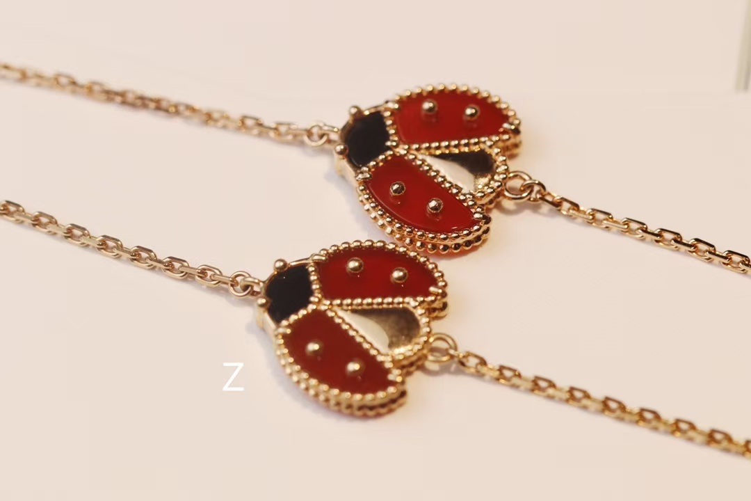Replica Van Cleef & Arpels Lucky Spring Bracelet, Open Wings Ladybug