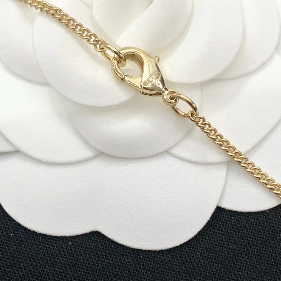 Replica Chanel Sweater Double C Pearl Dangle Necklace