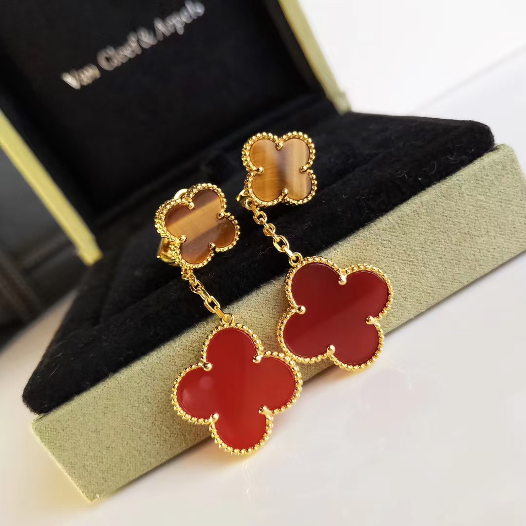 Replica Van Cleef & Arpels Magic Alhambra Earrings 2 Motifs