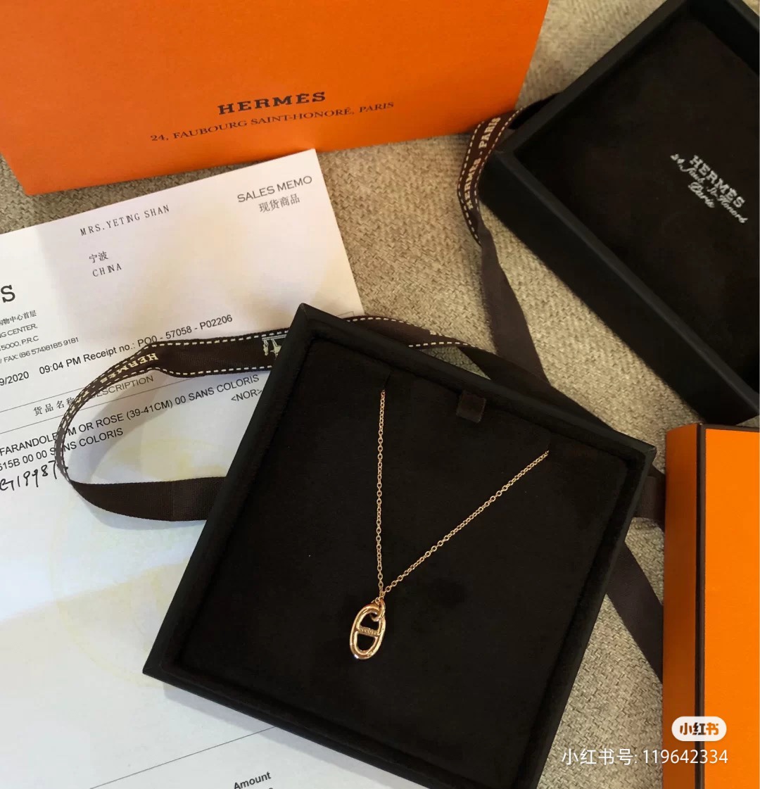 Replica Hermes Pig Nose Pendant Necklace - No Diamond