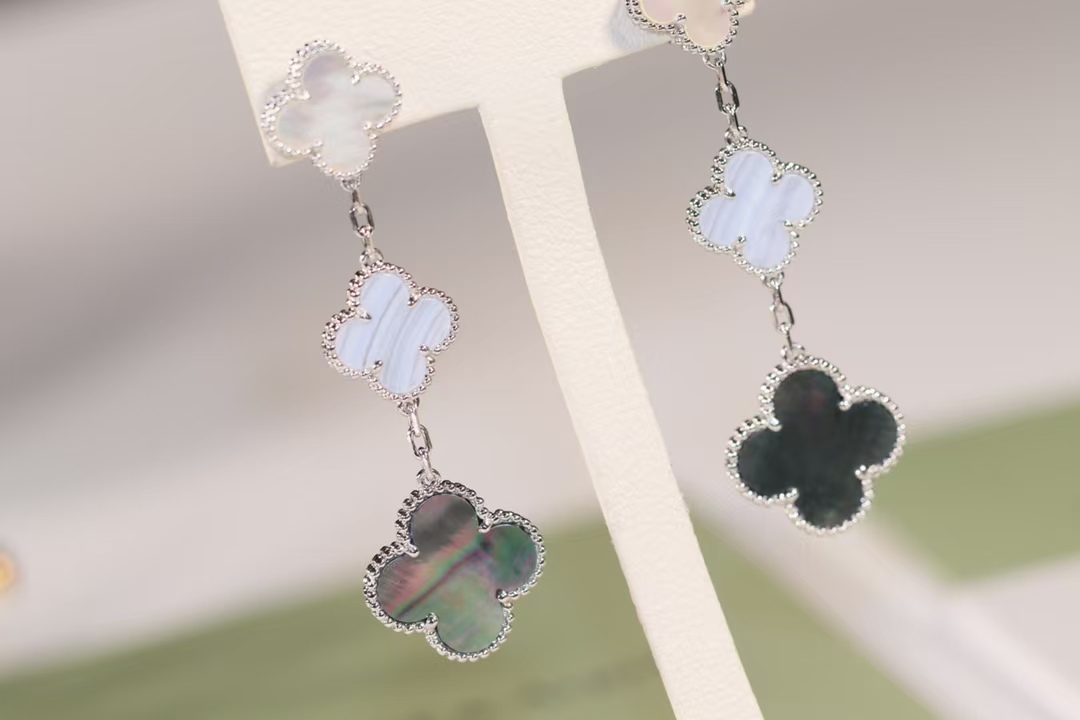 Replica Van Cleef & Arpels Magic Alhambra Earrings 3 Motifs