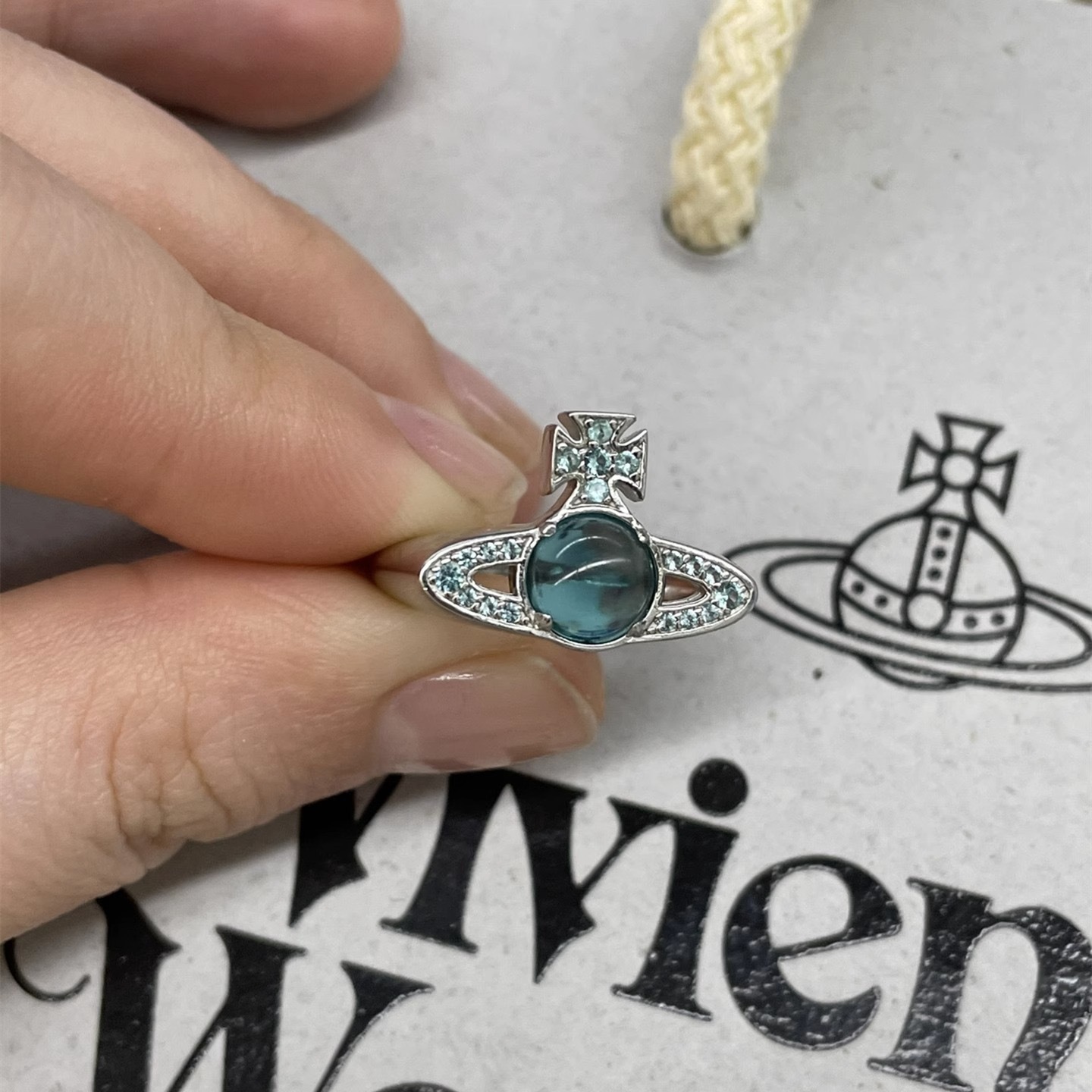 Replica Vivienne Westwood Lake Blue Lucky Bead Saturn Ring