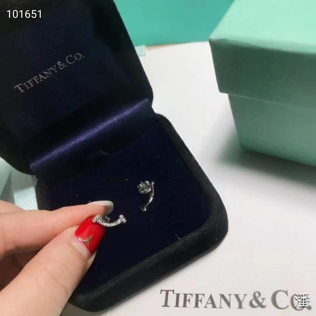 Replica Tiffany T Smile With Diamond Earrings