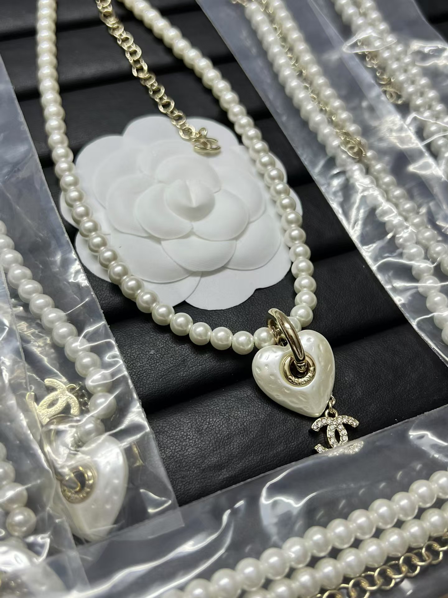 Replica Chanel Heart with Double C Pendant Drop Pearl Necklace